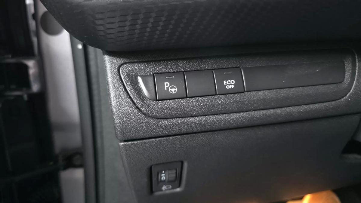 peugeot-2008-2018-gasolina-1199cc