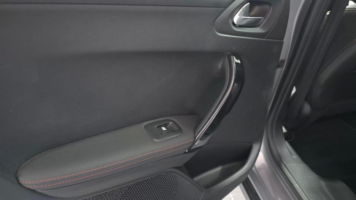 peugeot-2008-2018-gasolina-1199cc