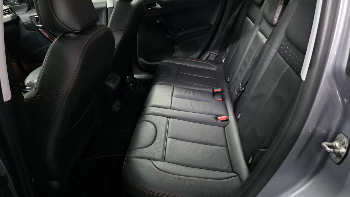 peugeot-2008-2018-gasolina-1199cc