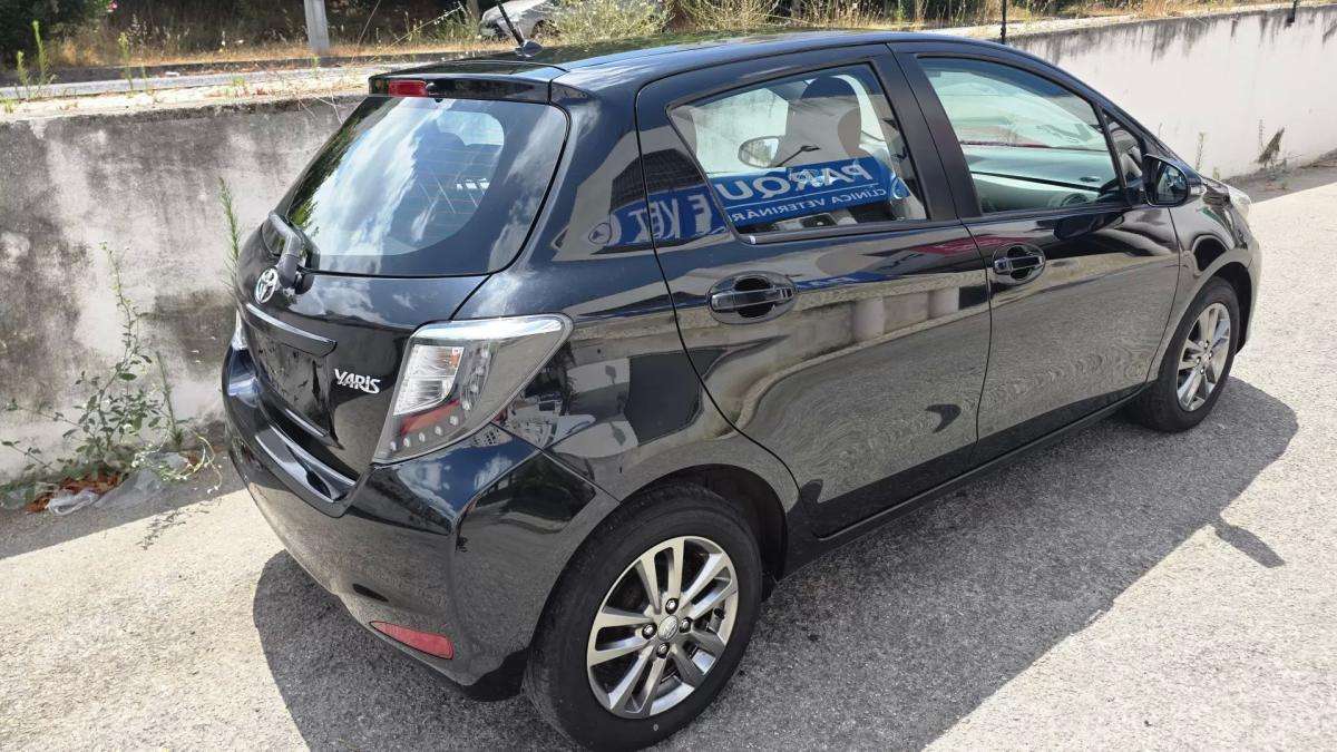 toyota-yaris-2014-gasolina-1329cc