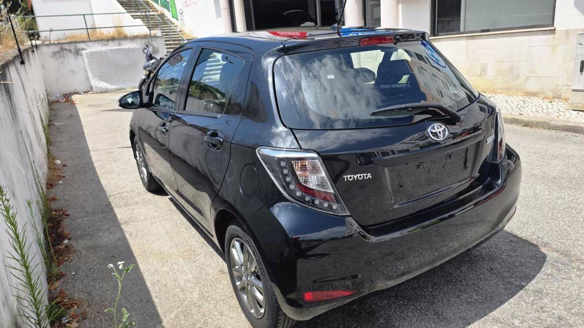 toyota-yaris-2014-gasolina-1329cc