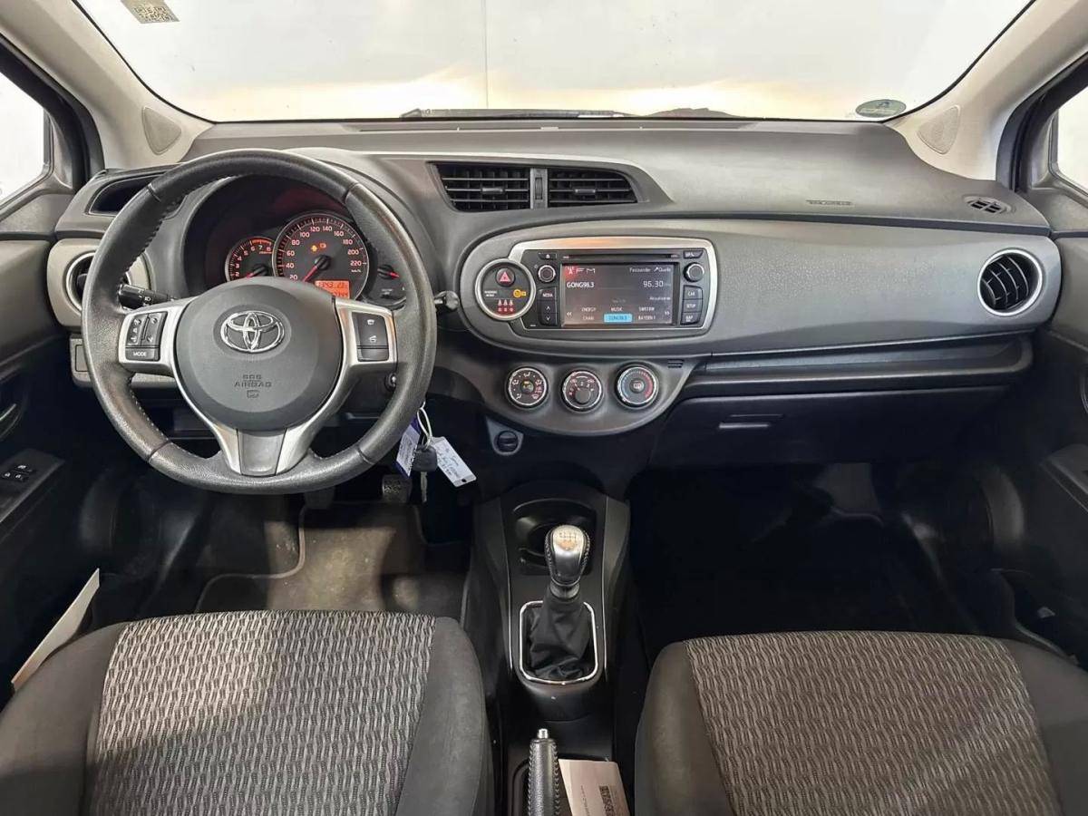 toyota-yaris-2014-gasolina-1329cc