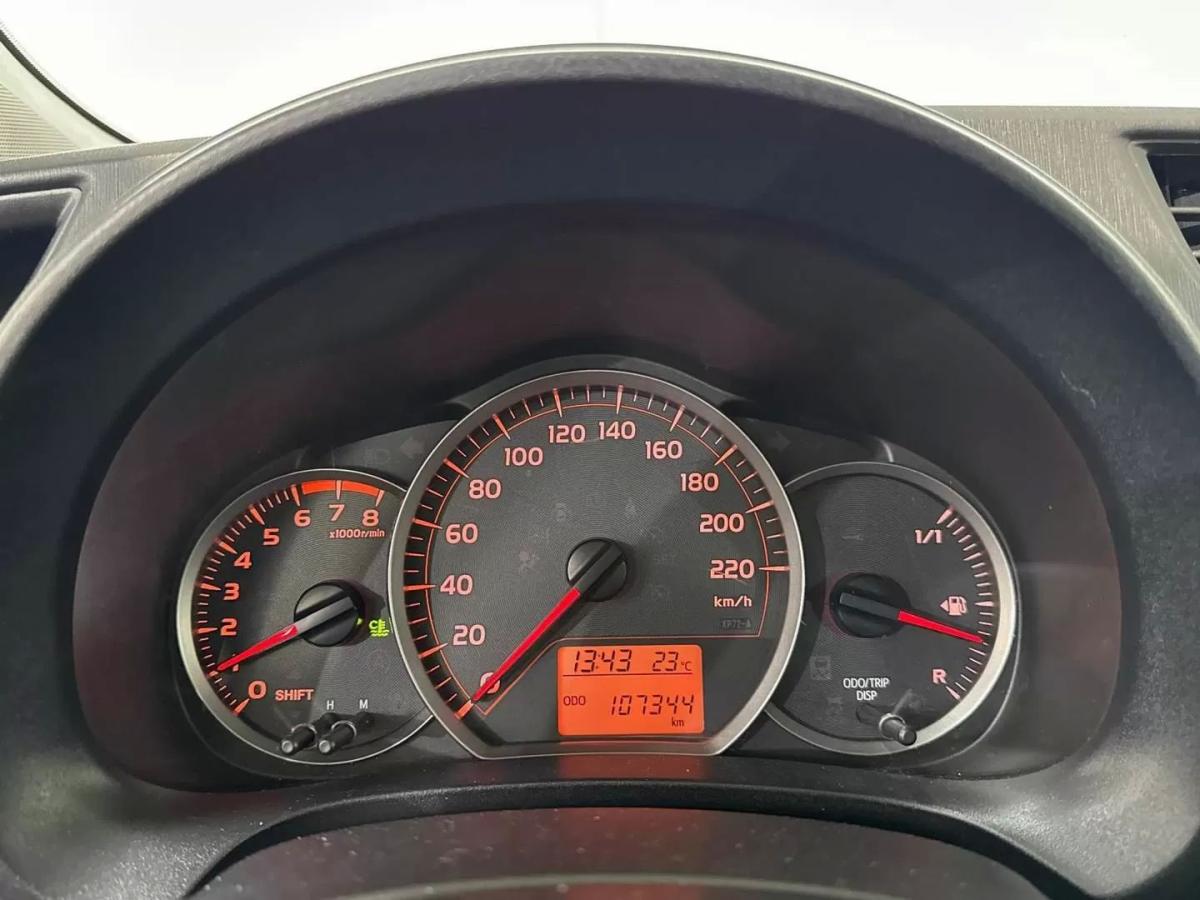 toyota-yaris-2014-gasolina-1329cc