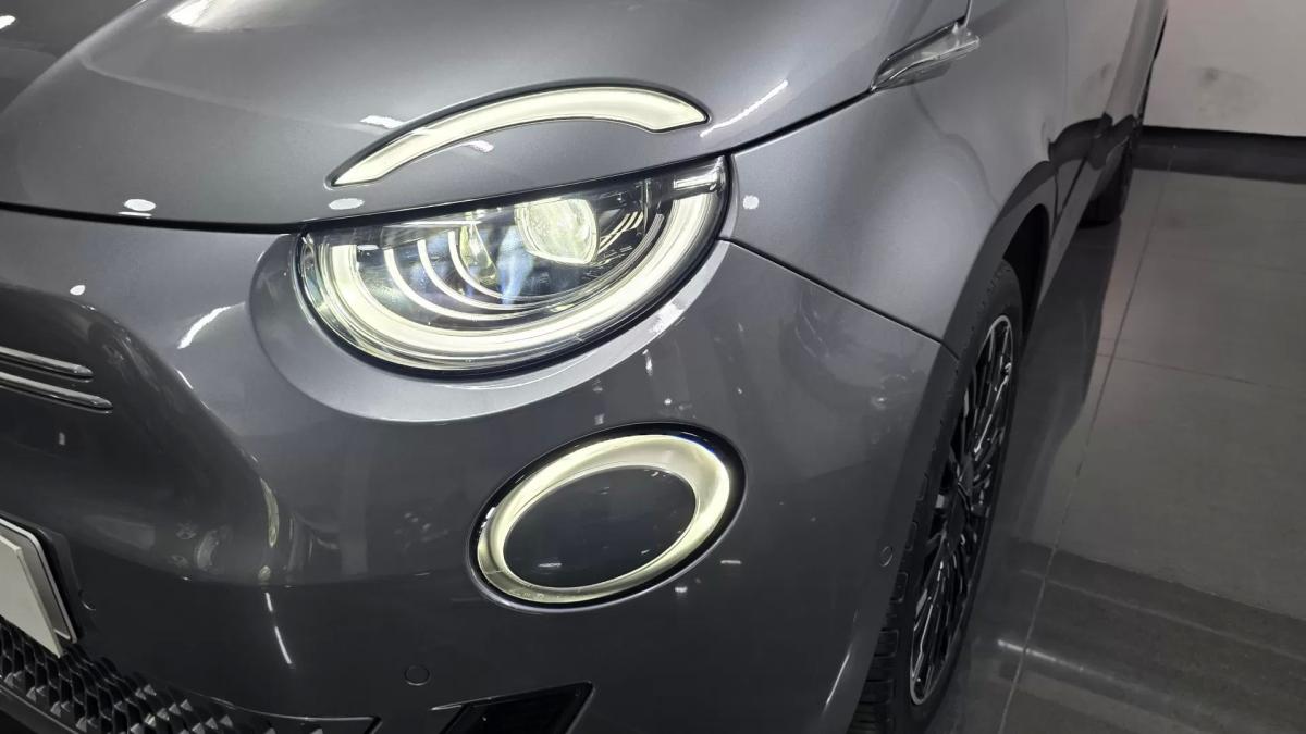fiat-500e-2021-eletrico-200cc