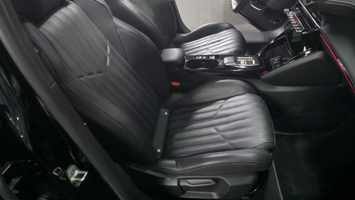 peugeot-e-2008-2022-eletrico-200cc