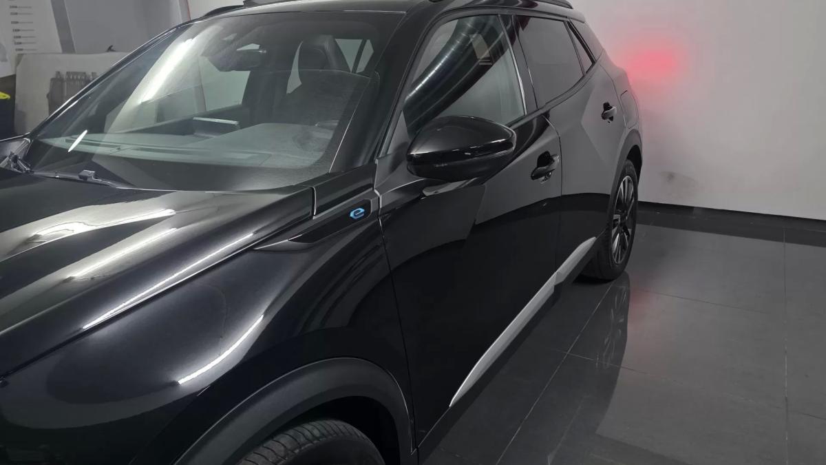 peugeot-e-2008-2022-eletrico-200cc