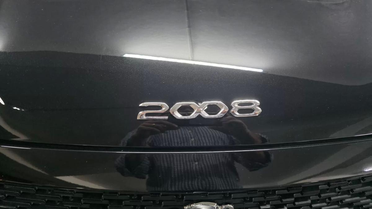 peugeot-e-2008-2022-eletrico-200cc
