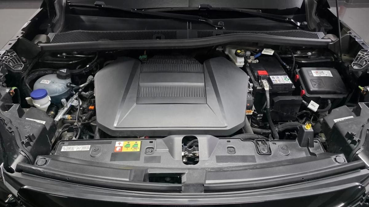 peugeot-e-2008-2022-eletrico-200cc