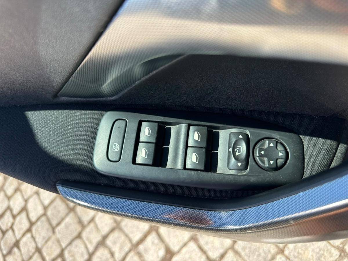 peugeot-2008-2016-diesel-1560cc
