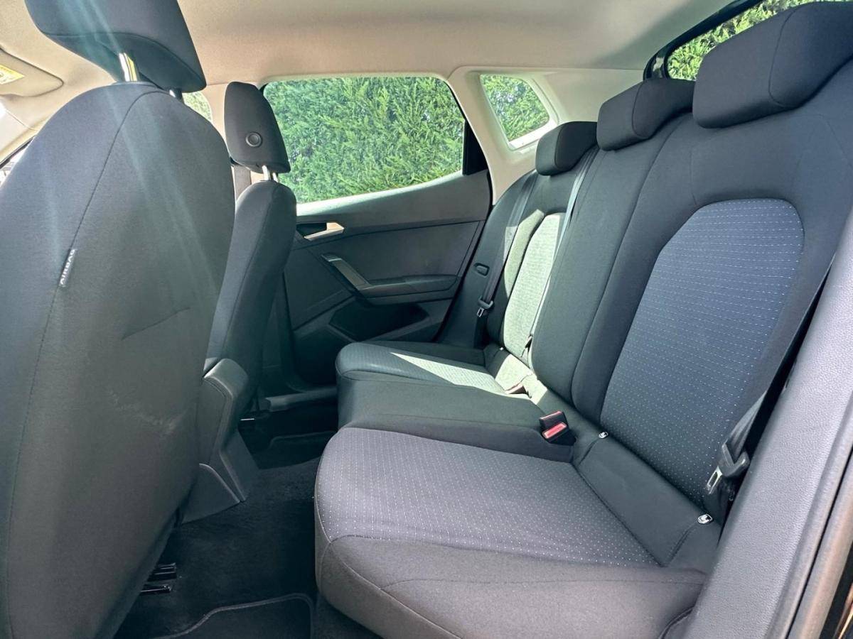 seat-arona-2023-gasolina-999cc