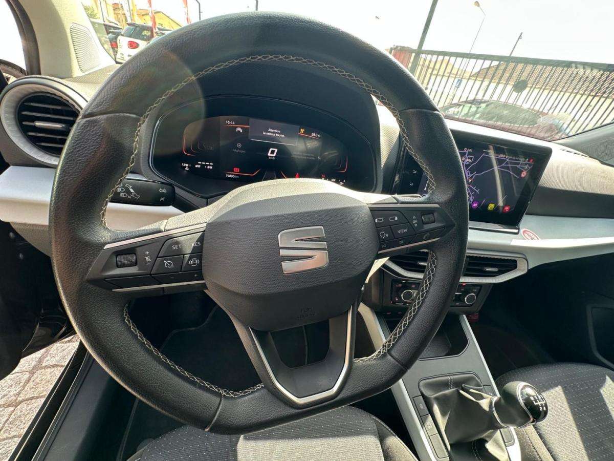 seat-arona-2023-gasolina-999cc