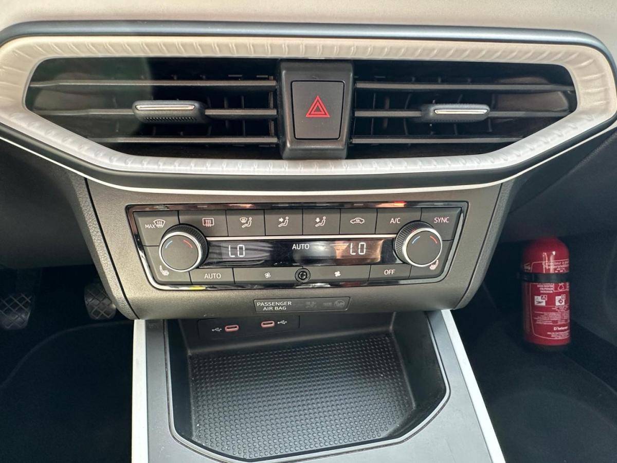 seat-arona-2023-gasolina-999cc