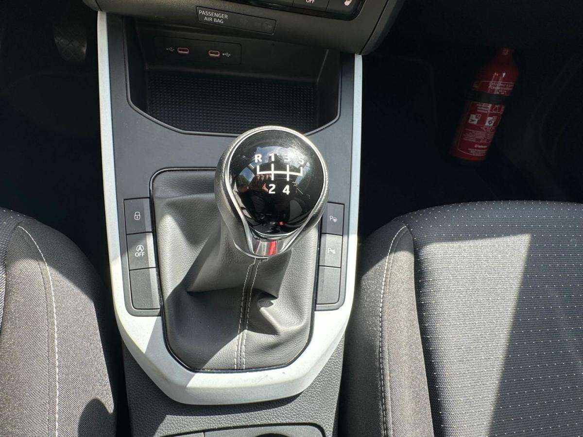 seat-arona-2023-gasolina-999cc