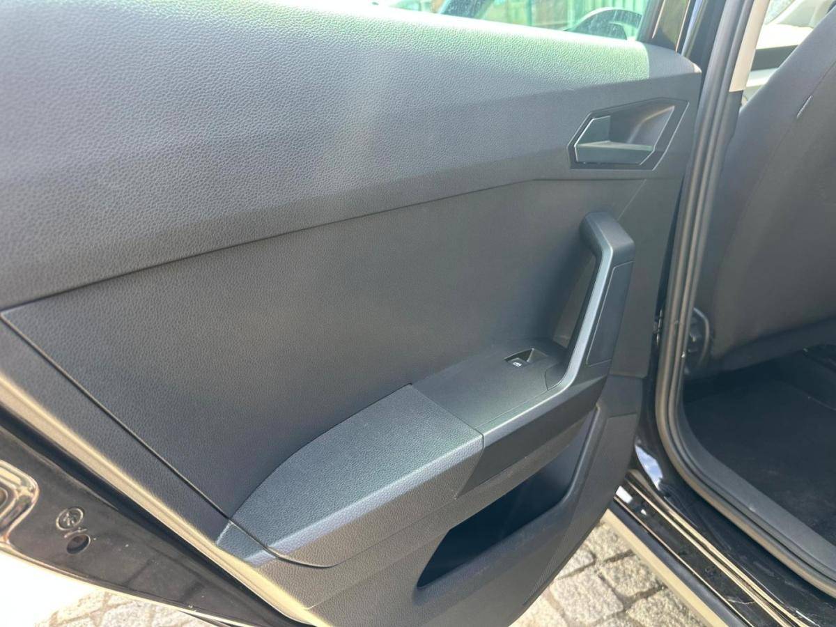 seat-arona-2023-gasolina-999cc