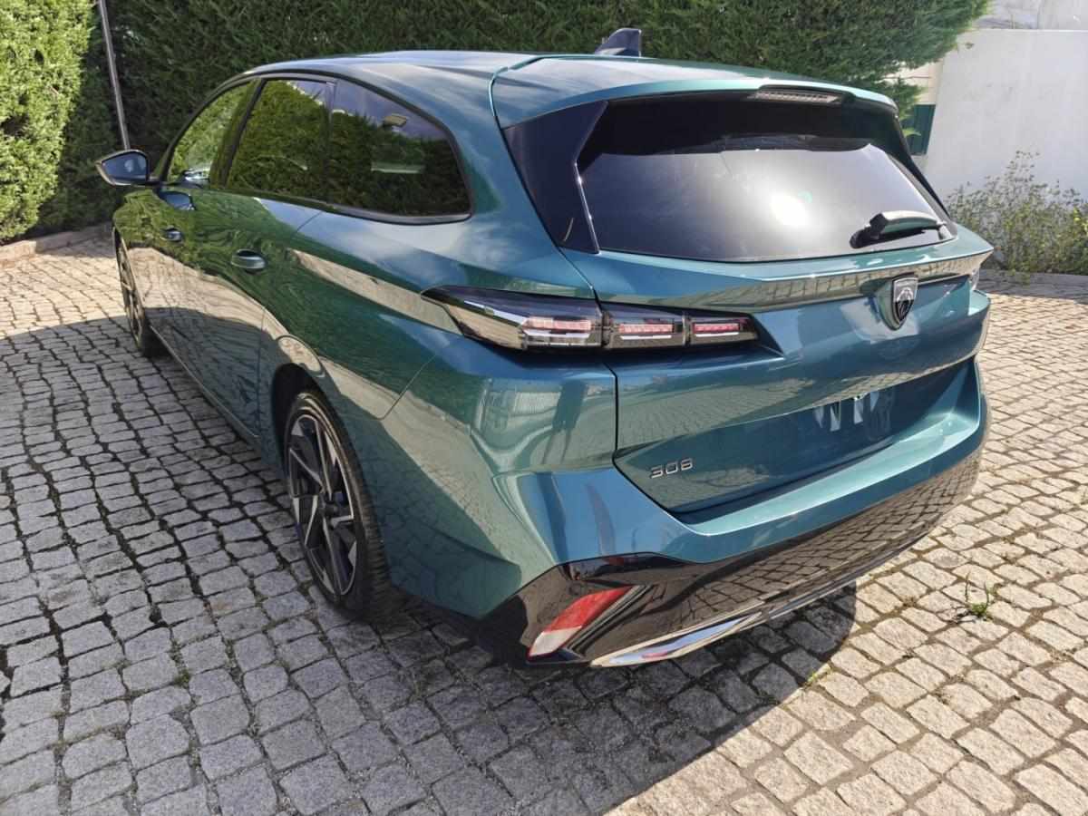 peugeot-308-sw-2023-gasolina-1199cc