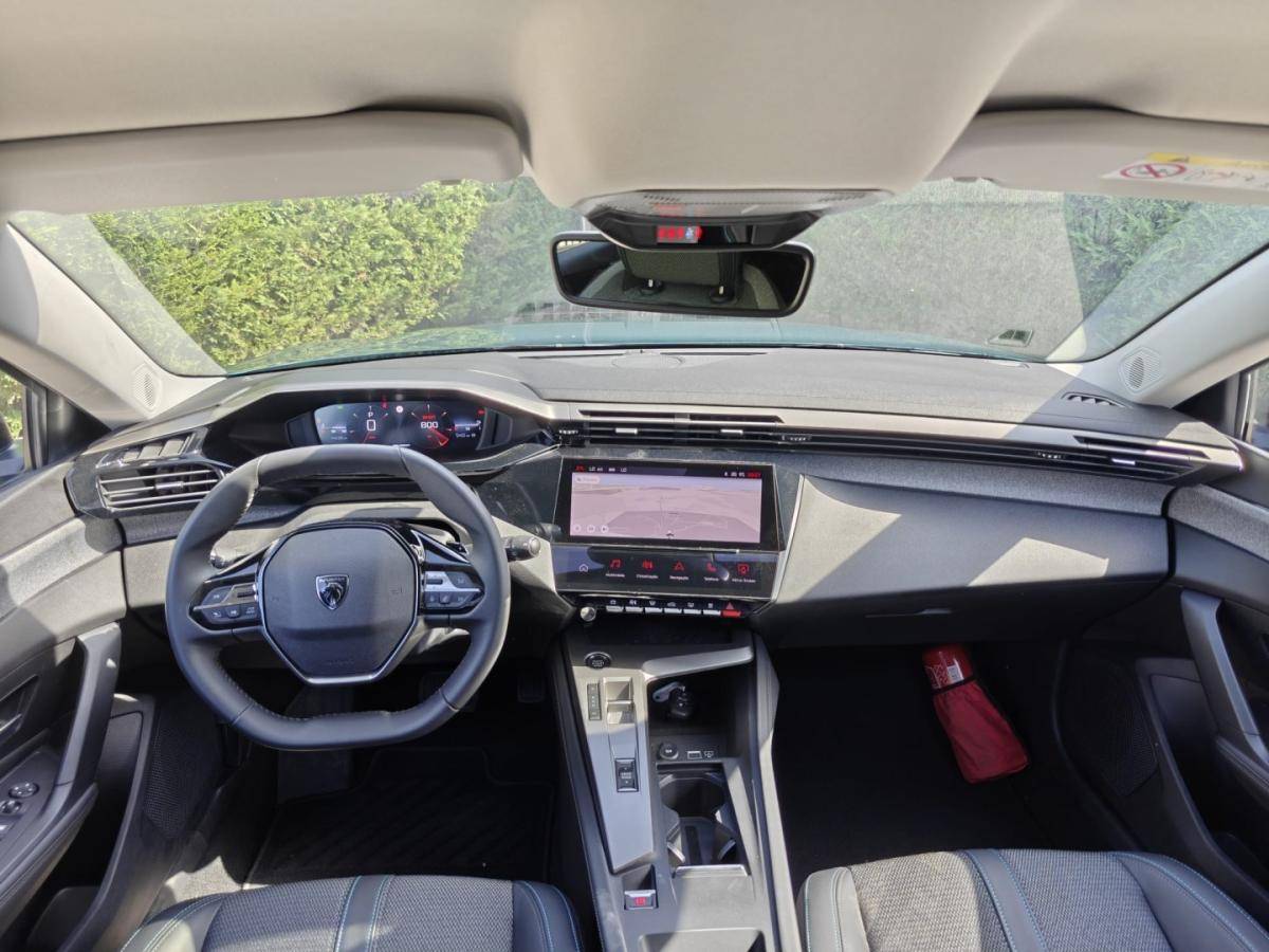 peugeot-308-sw-2023-gasolina-1199cc