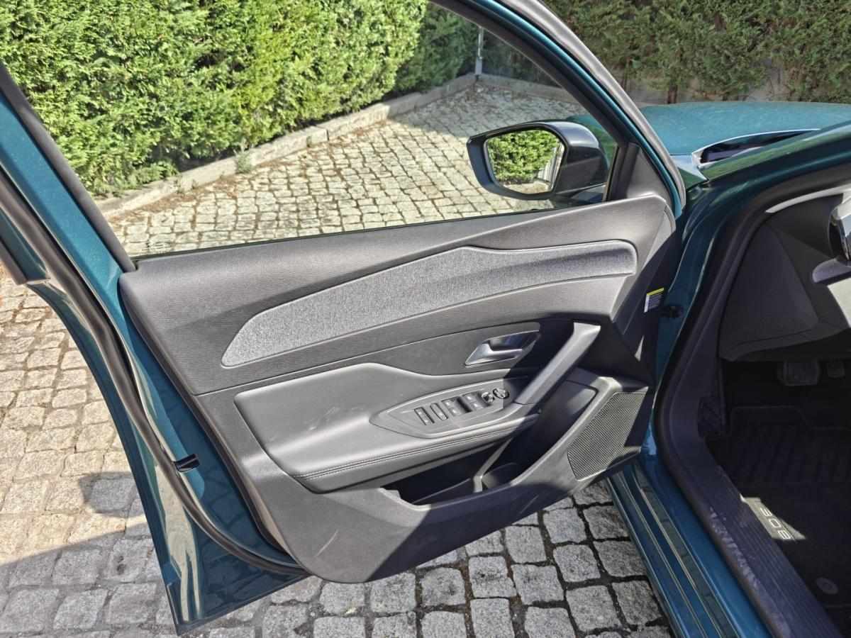 peugeot-308-sw-2023-gasolina-1199cc