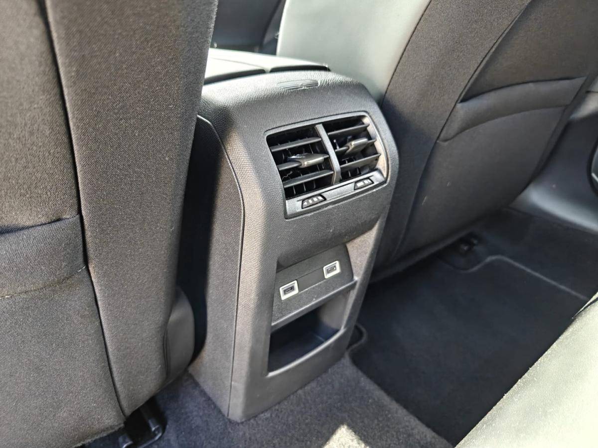 peugeot-308-sw-2023-gasolina-1199cc