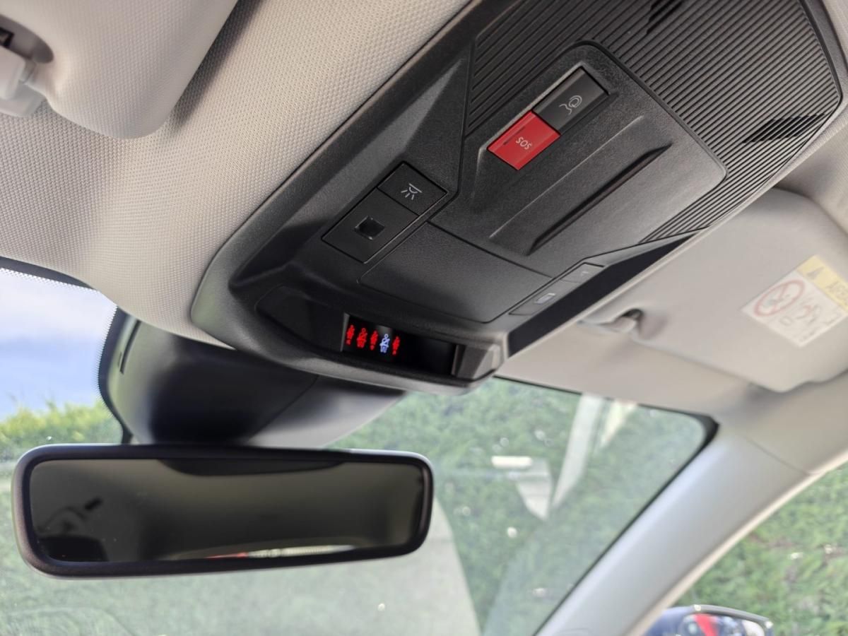 peugeot-308-sw-2023-gasolina-1199cc