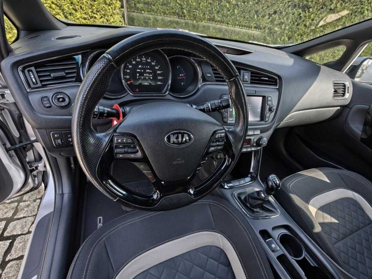 kia-ceed-sw-2016-diesel-1582cc