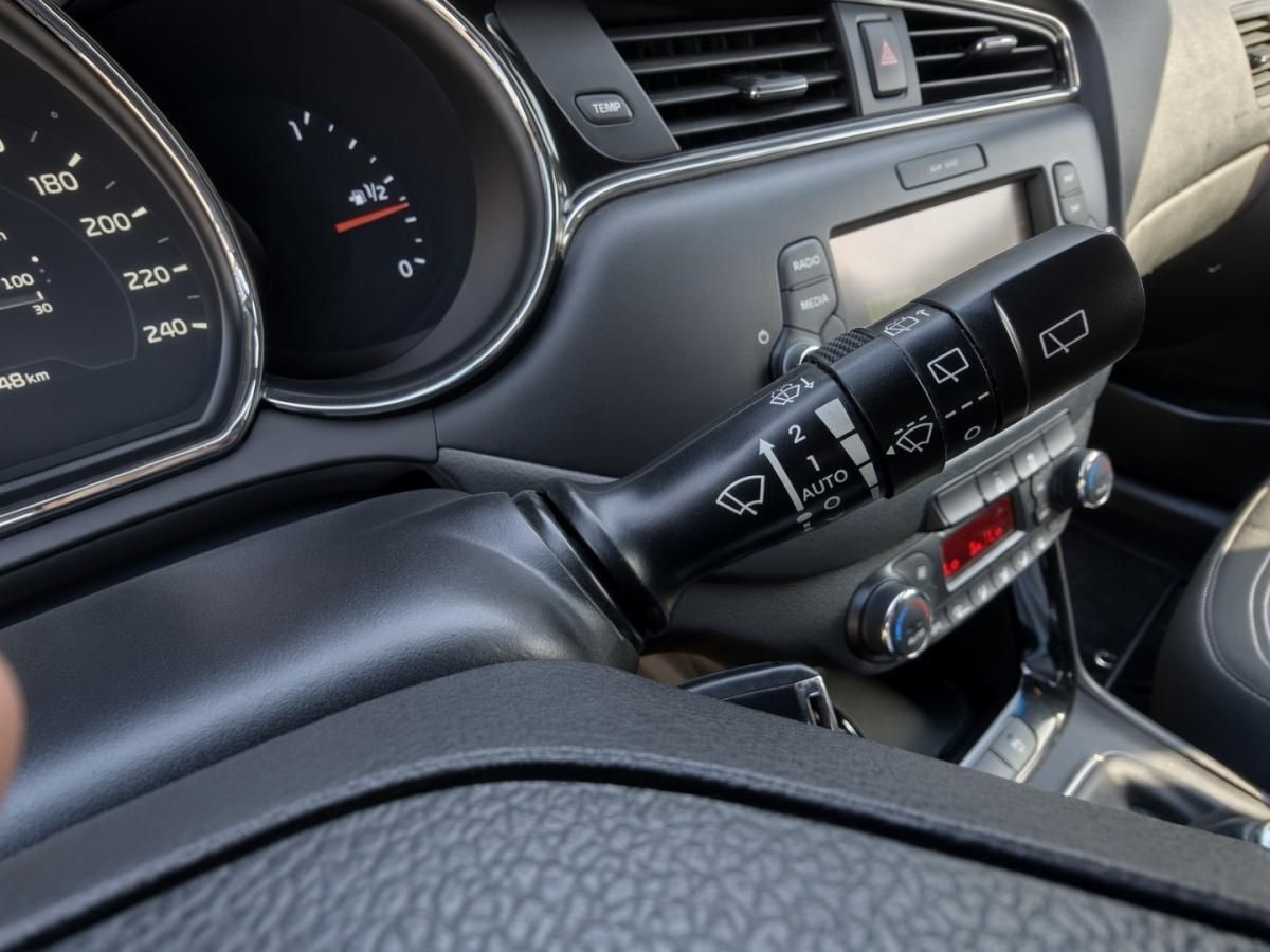 kia-ceed-sw-2016-diesel-1582cc