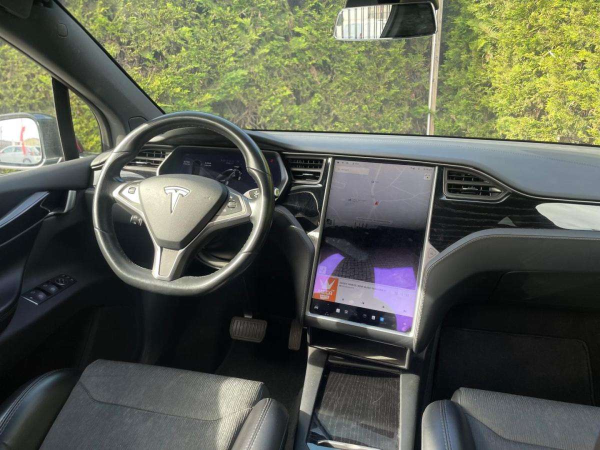 tesla-model-x-2018-eletrico-0cc