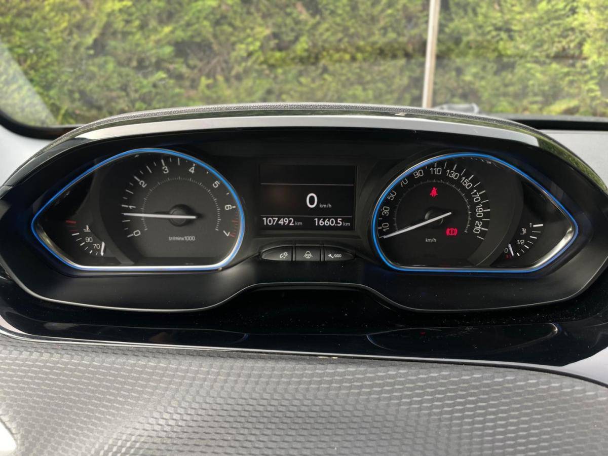 peugeot-2008-2015-gasolina-1199cc