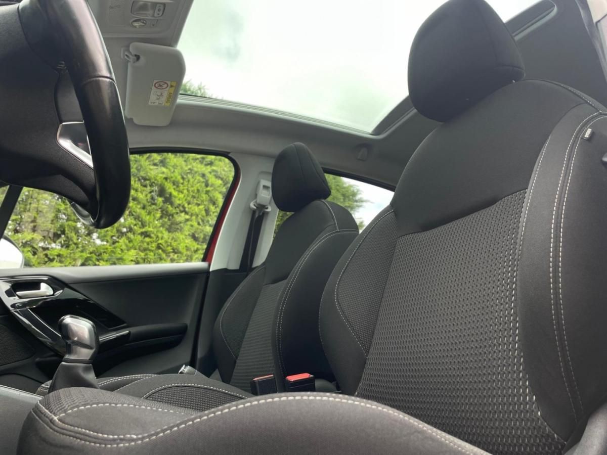 peugeot-208-2017-gasolina-1199cc