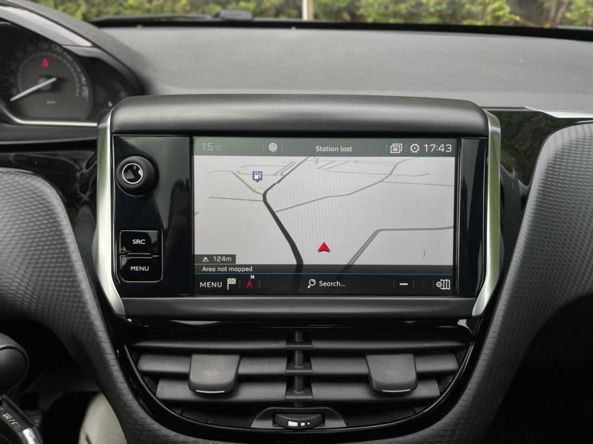 peugeot-208-2017-gasolina-1199cc