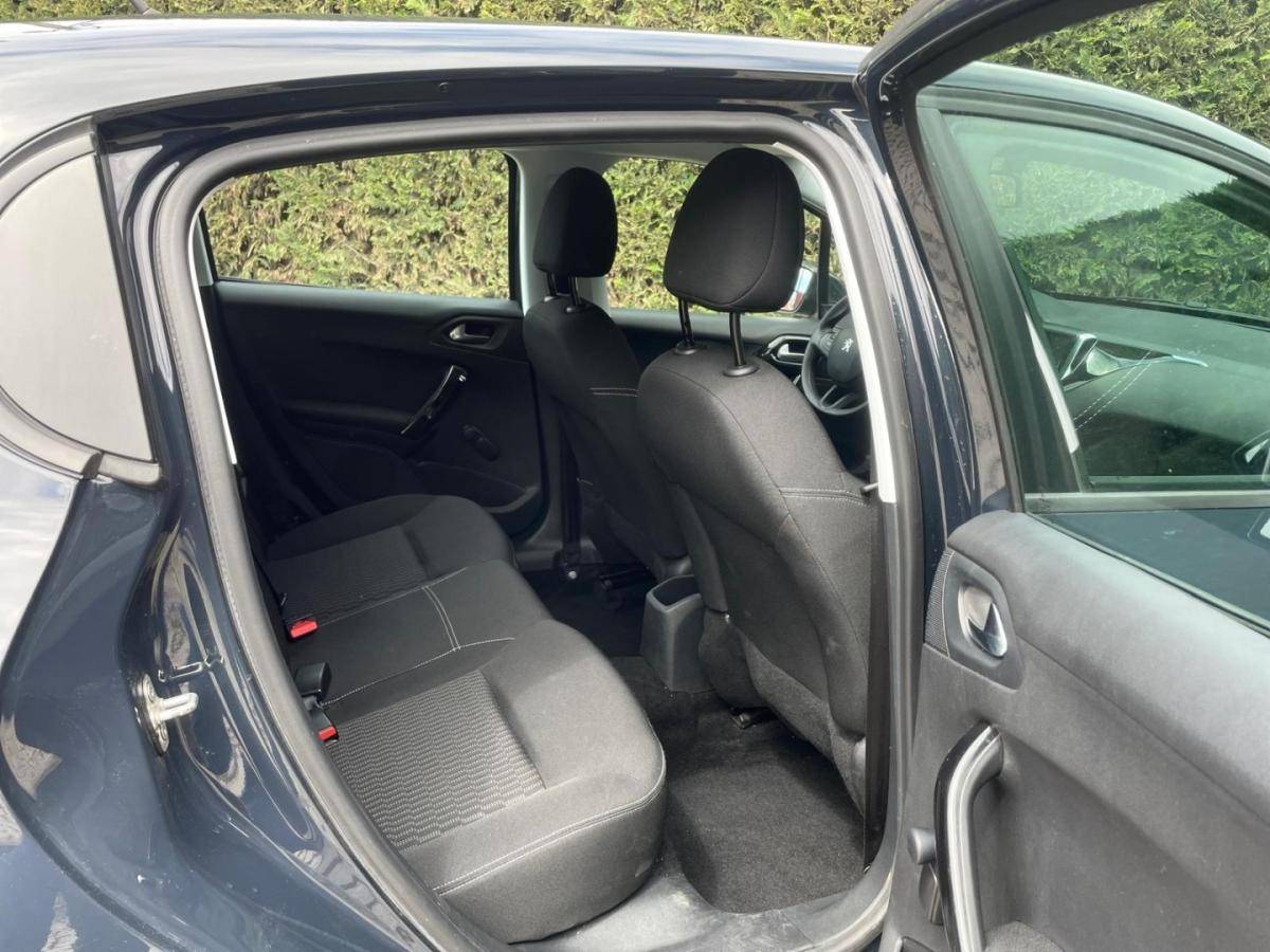 peugeot-208-2017-gasolina-1199cc