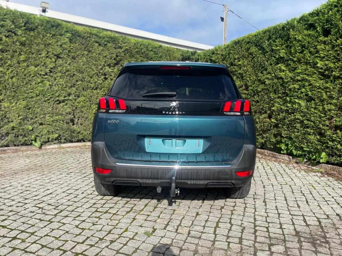 peugeot-5008-2019-diesel-1499cc