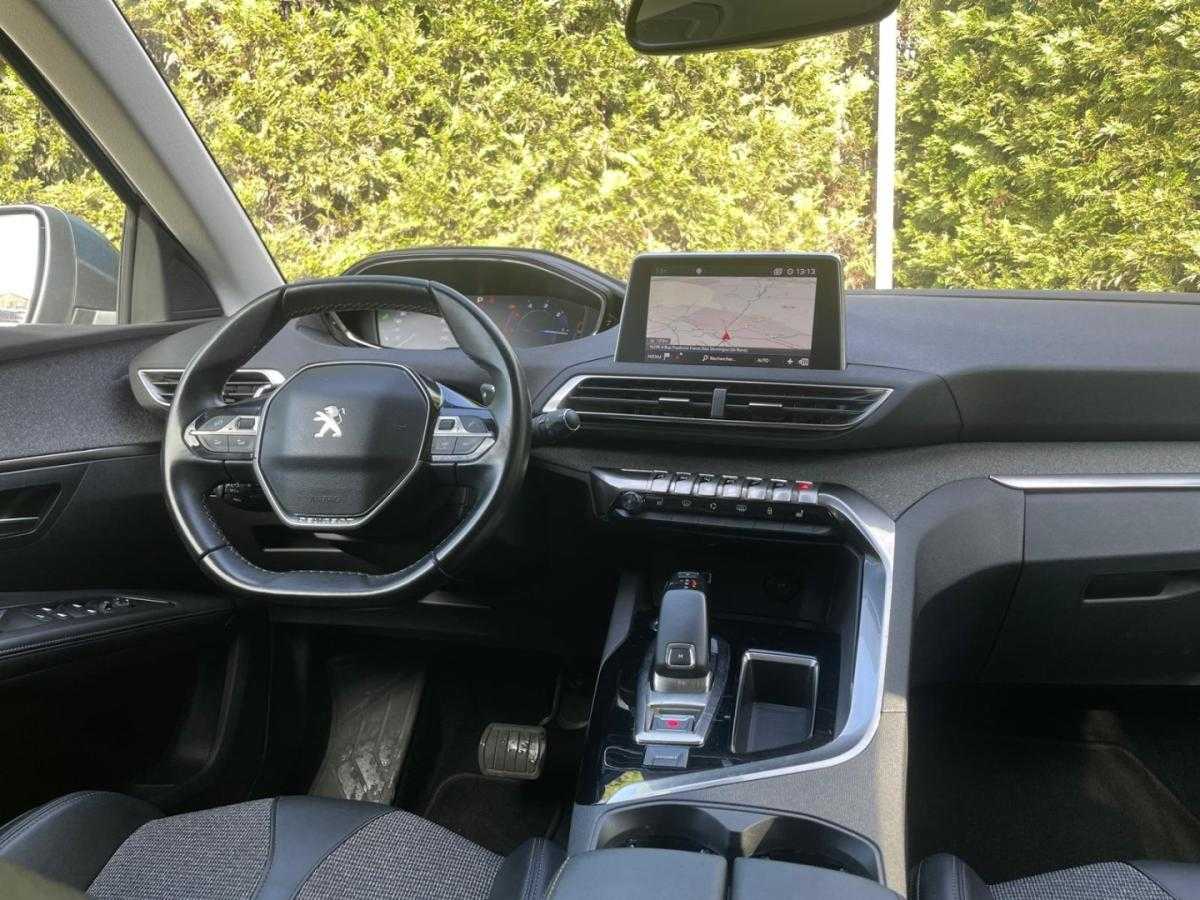 peugeot-5008-2019-diesel-1499cc