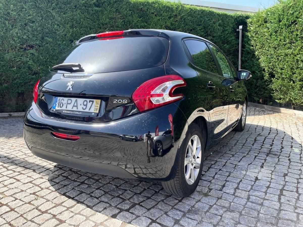 peugeot-208-2014-gasolina-1199cc