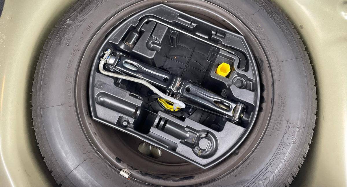 peugeot-208-2014-gasolina-1199cc