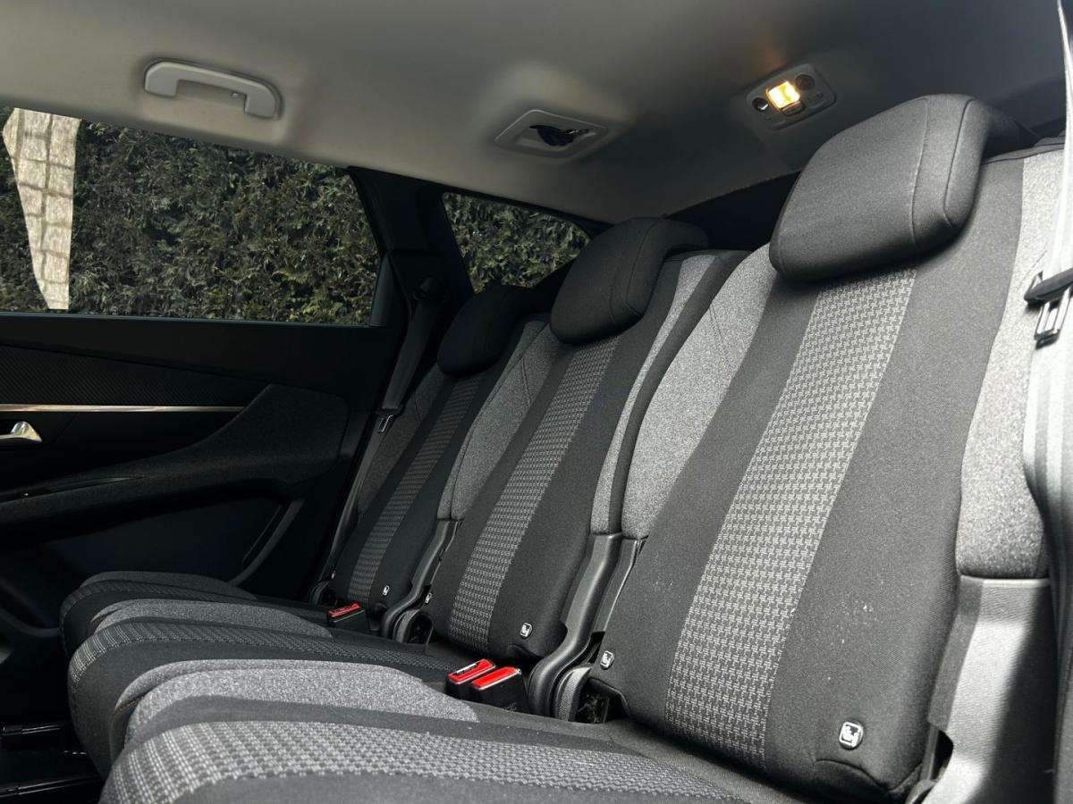peugeot-5008-2021-diesel-1499cc
