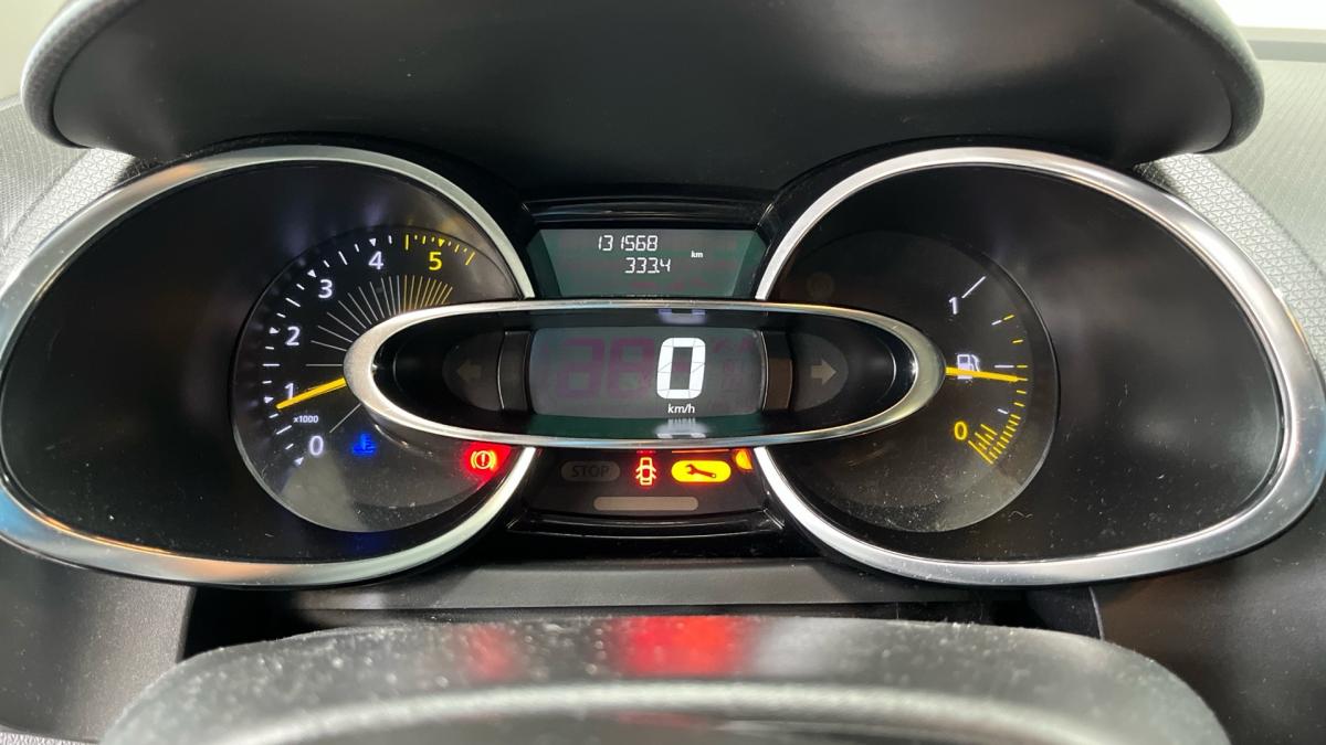 renault-clio-sport-tourer-2017-diesel-1461cc