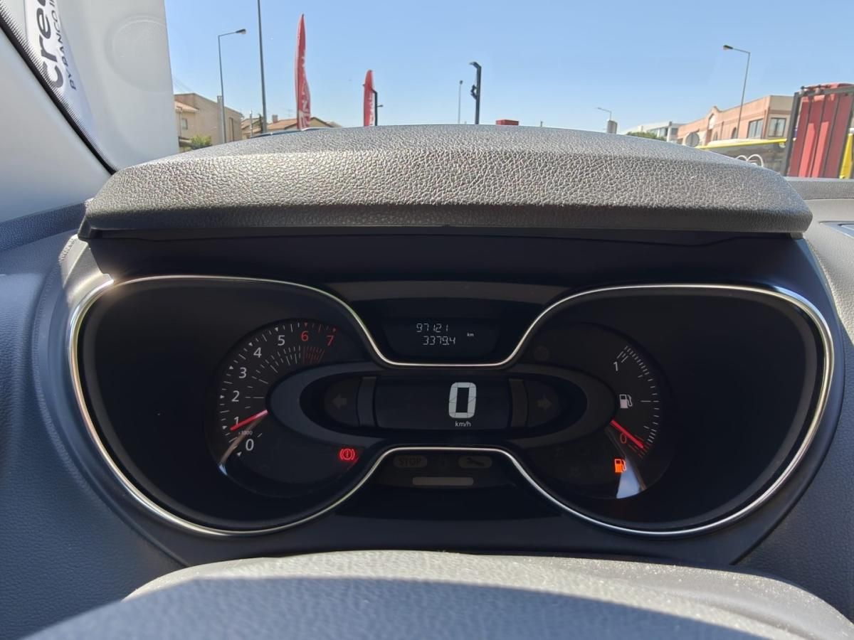 renault-captur-2017-gasolina-1197cc