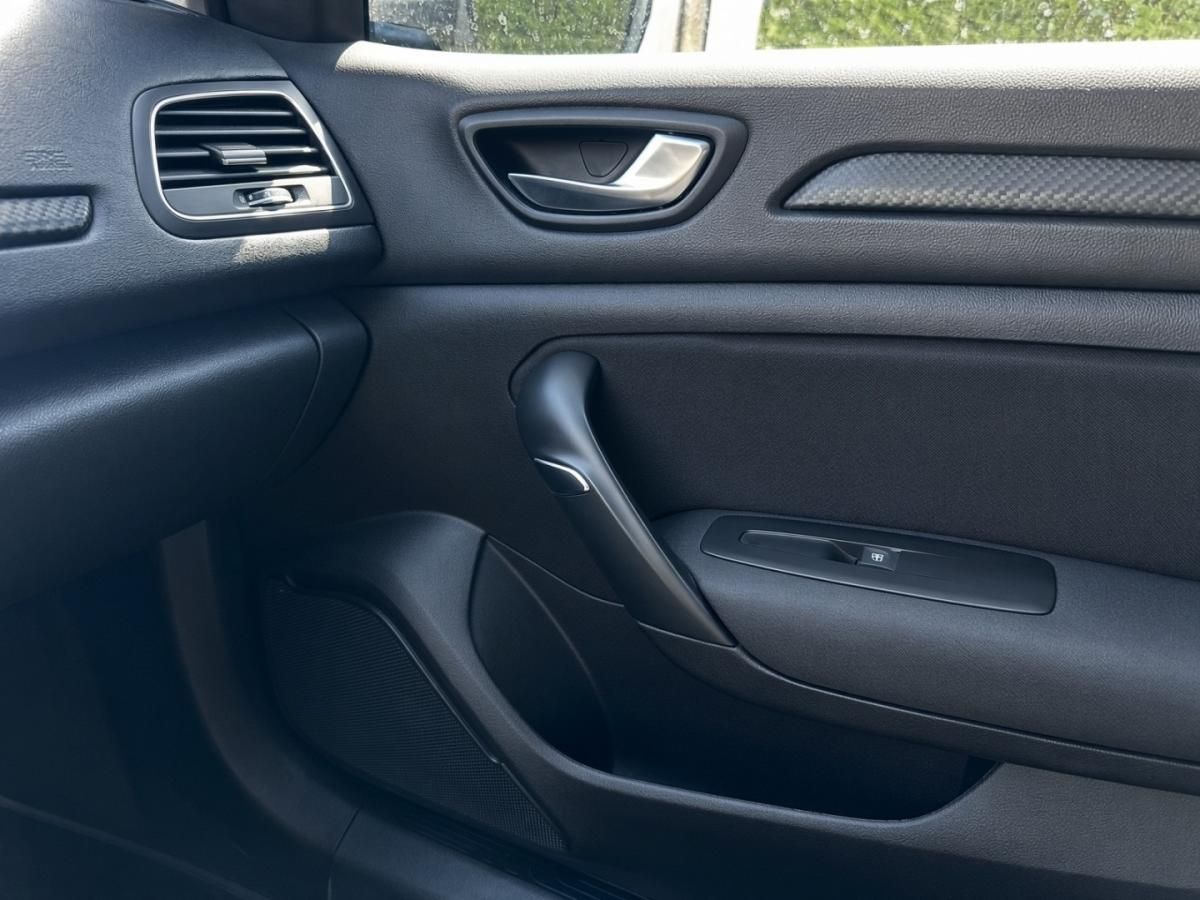 renault-megane-2018-diesel-1461cc