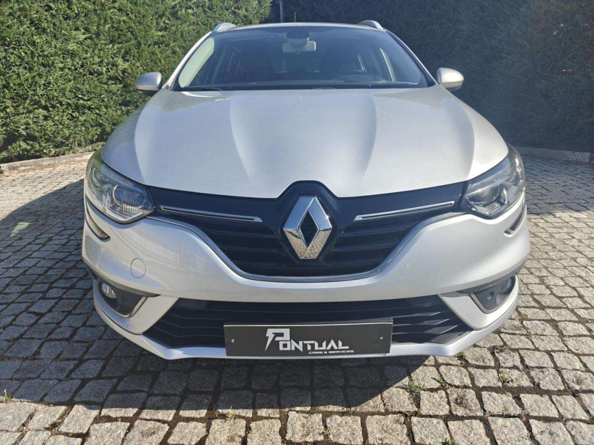 renault-megane-sport-tourer-2018-diesel-1461cc