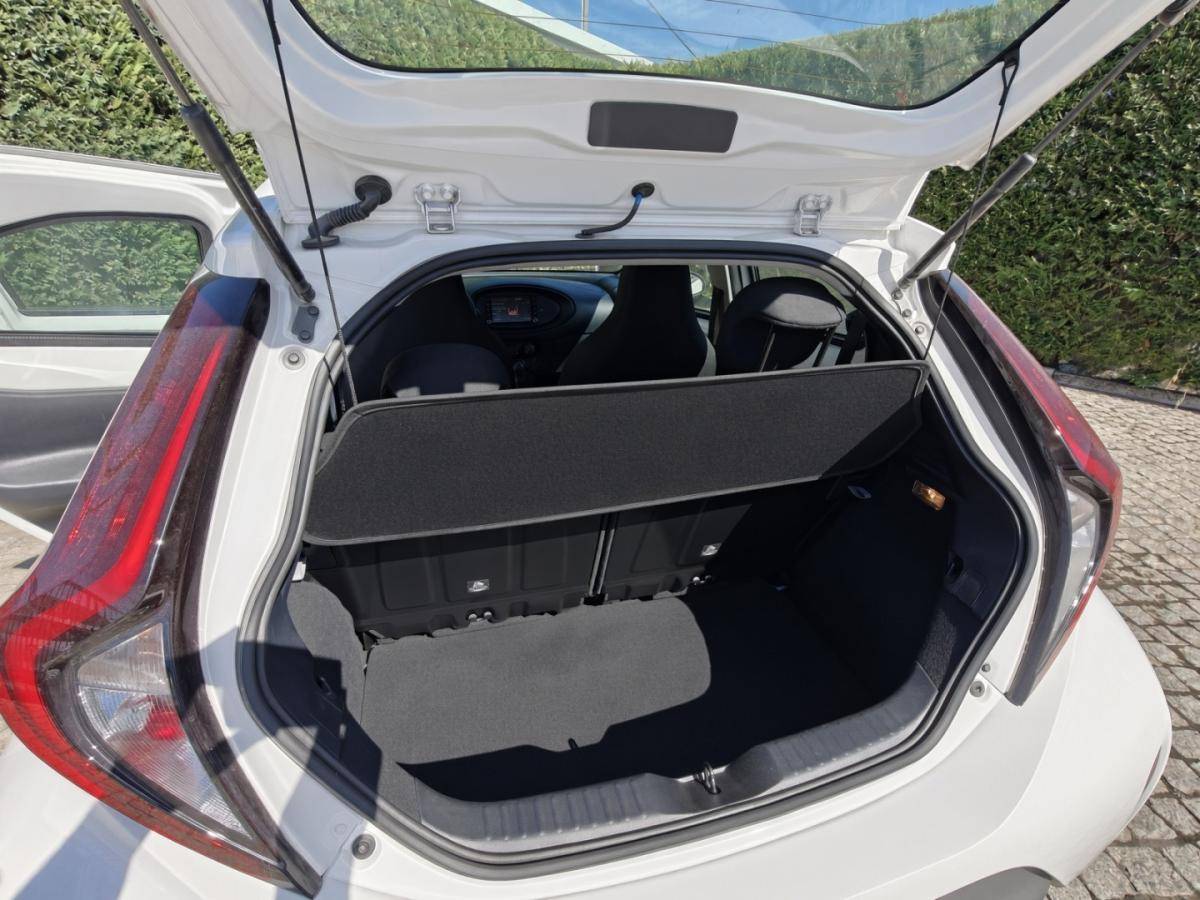 toyota-aygo-x-2023-gasolina-998cc