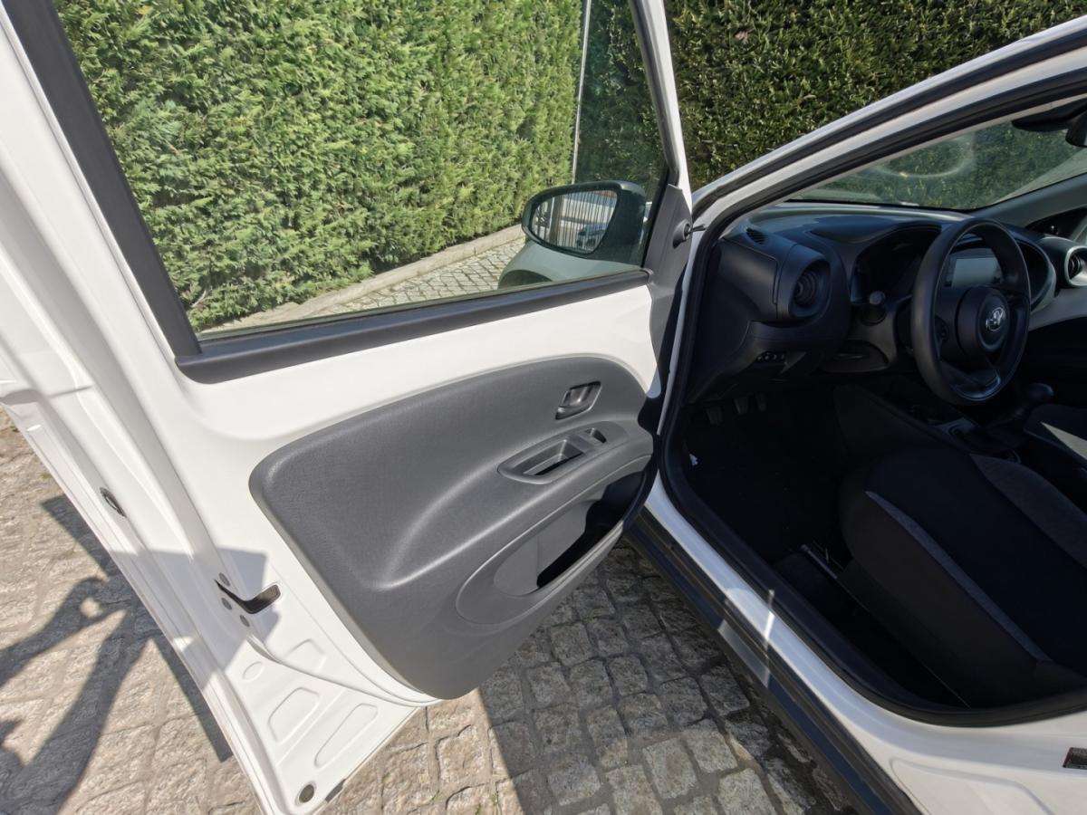toyota-aygo-x-2023-gasolina-998cc