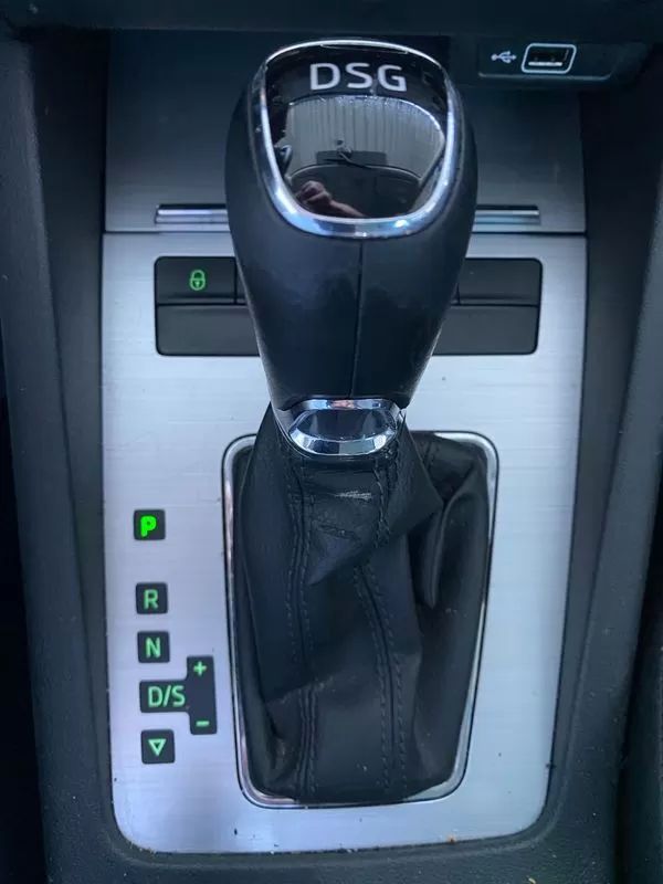 skoda-octavia-break-2020-diesel-1598cc