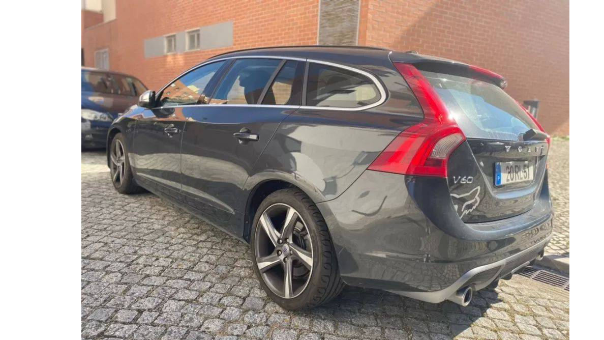 volvo-v60-2013-diesel-1560cc