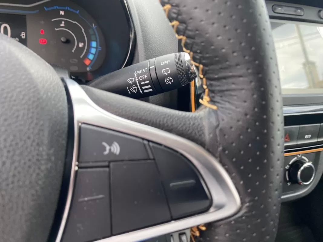 dacia-spring-2021-eletrico-200cc