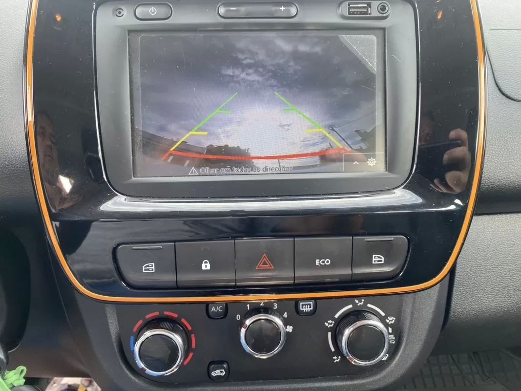 dacia-spring-2021-eletrico-200cc