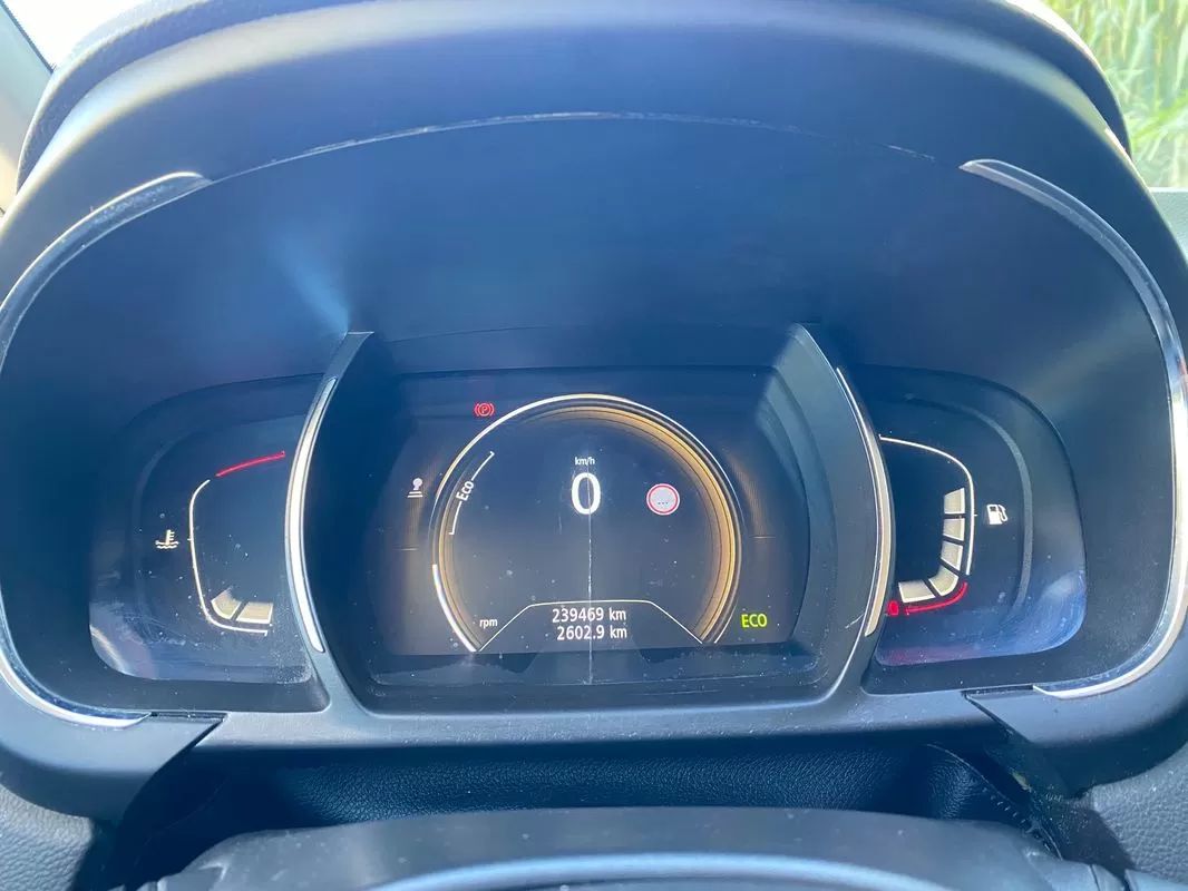 renault-grand-scenic-2017-diesel-1598cc