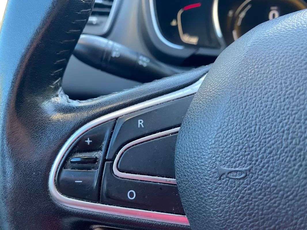 renault-grand-scenic-2017-diesel-1598cc