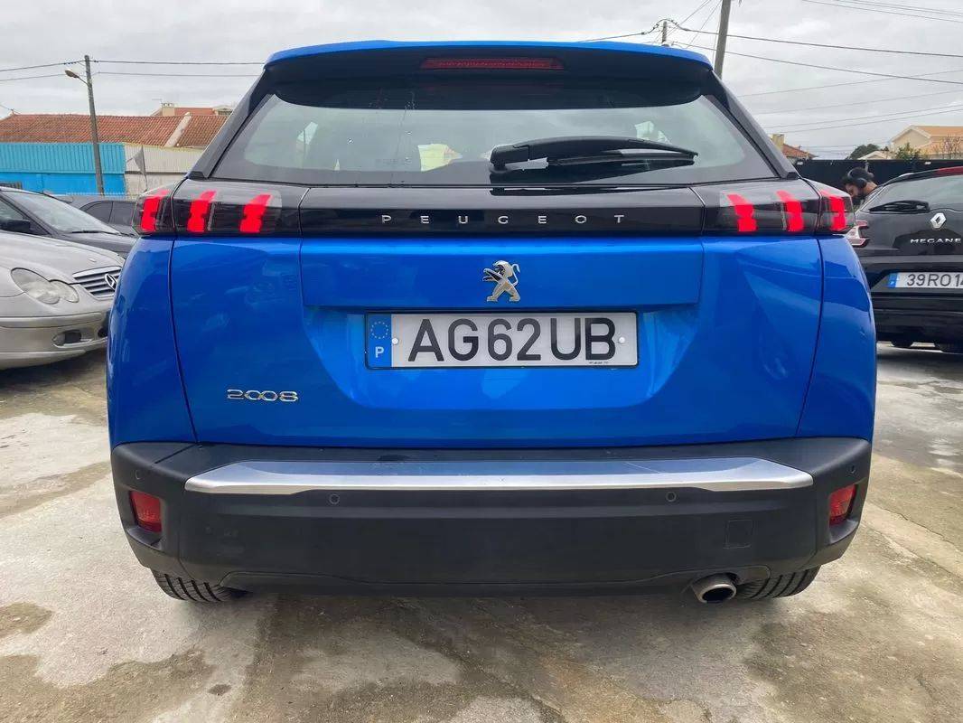 peugeot-2008-2021-diesel-1499cc