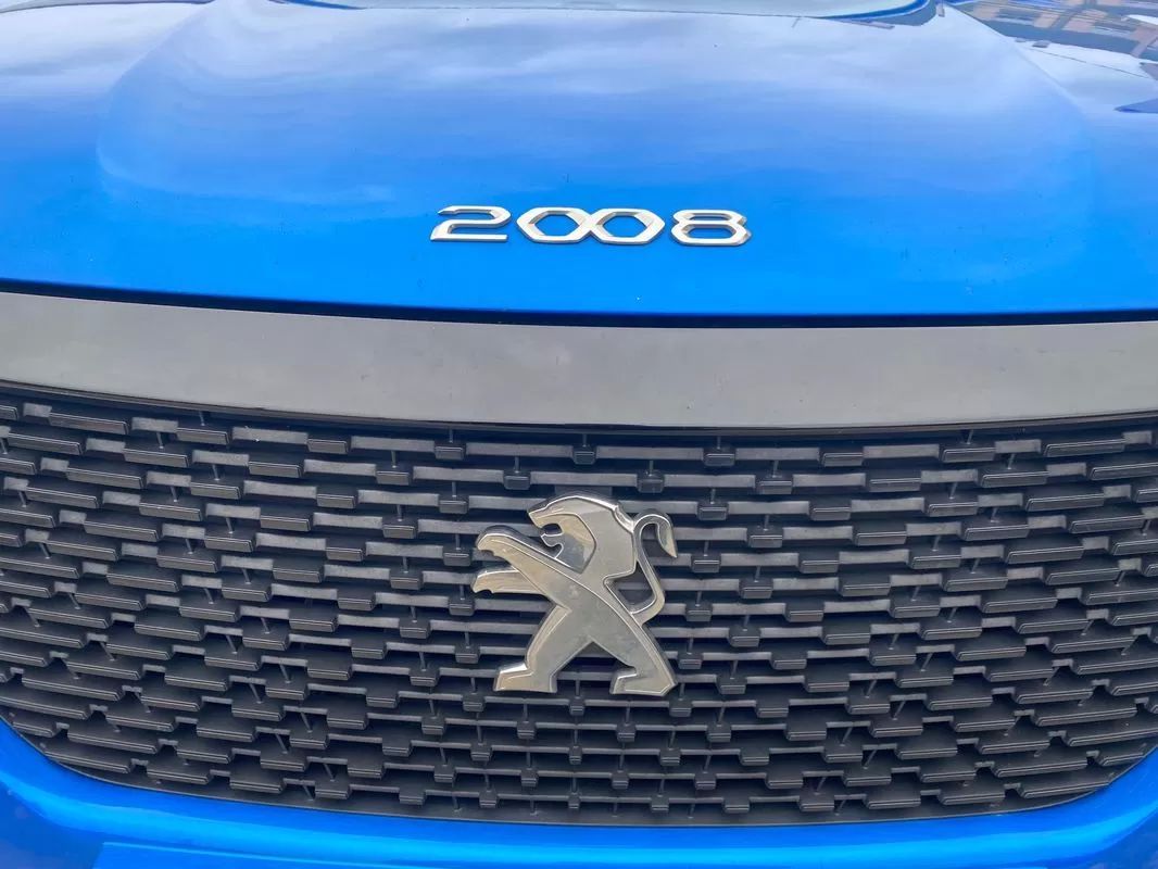 peugeot-2008-2021-diesel-1499cc
