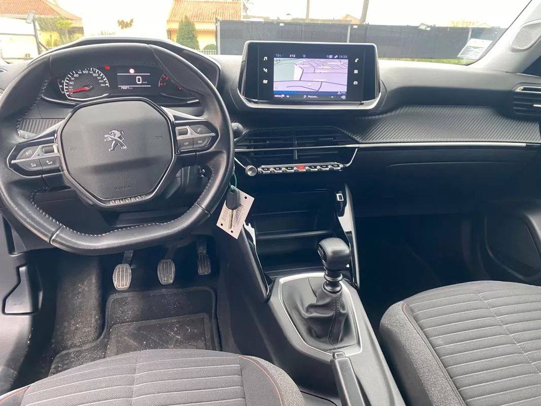 peugeot-2008-2021-diesel-1499cc